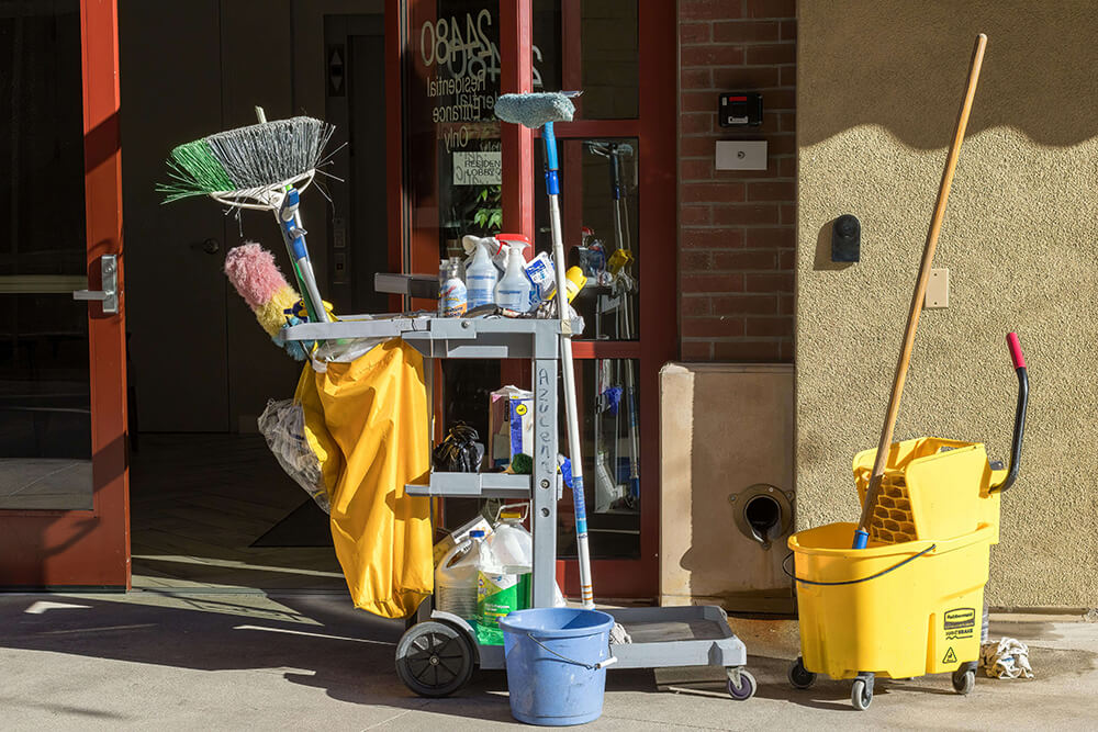 industrial cleaning equipment